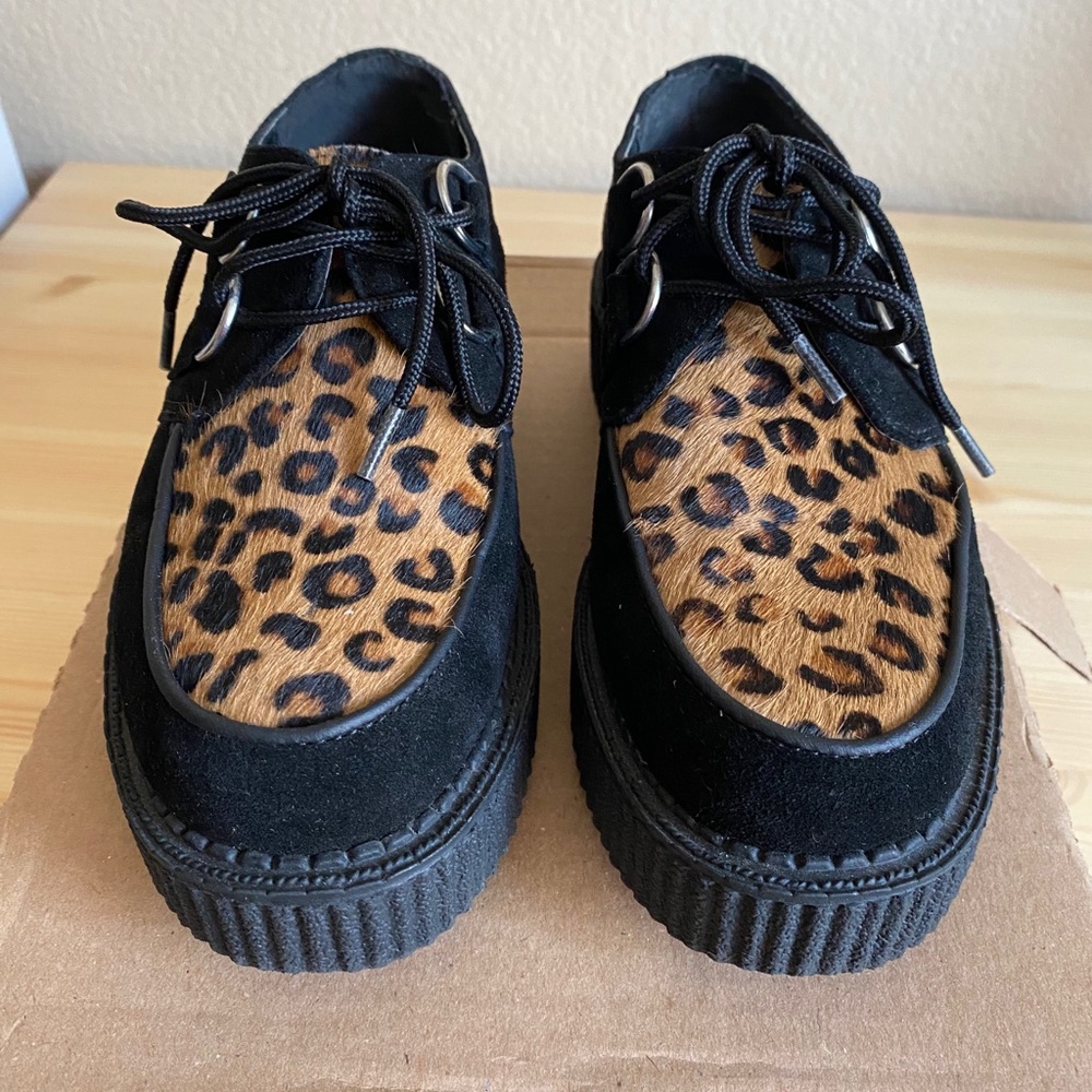 TUK leopard creepers